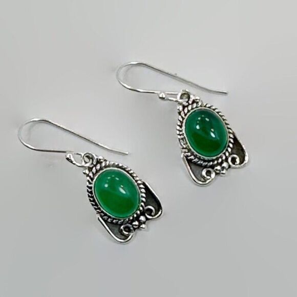 Unbranded Jewelry - Green Onyx Earrings, Sterling Silver, Pierced, Dangles, Green Stone, Artisan